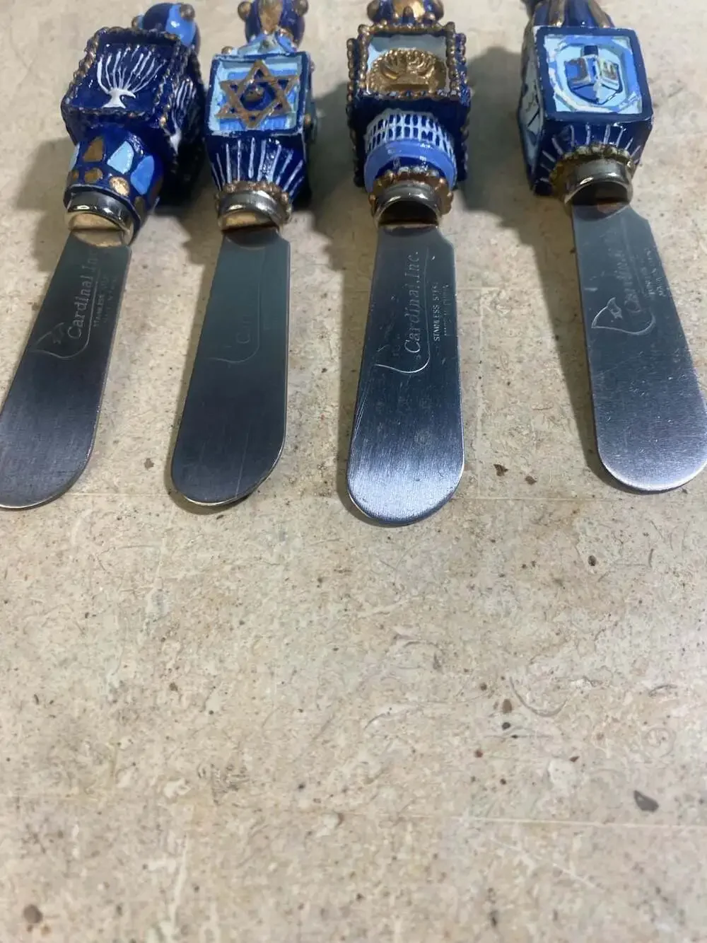 Cardinal Inc. Hanukkah Themed Spreader Knife Set, 4-Piece